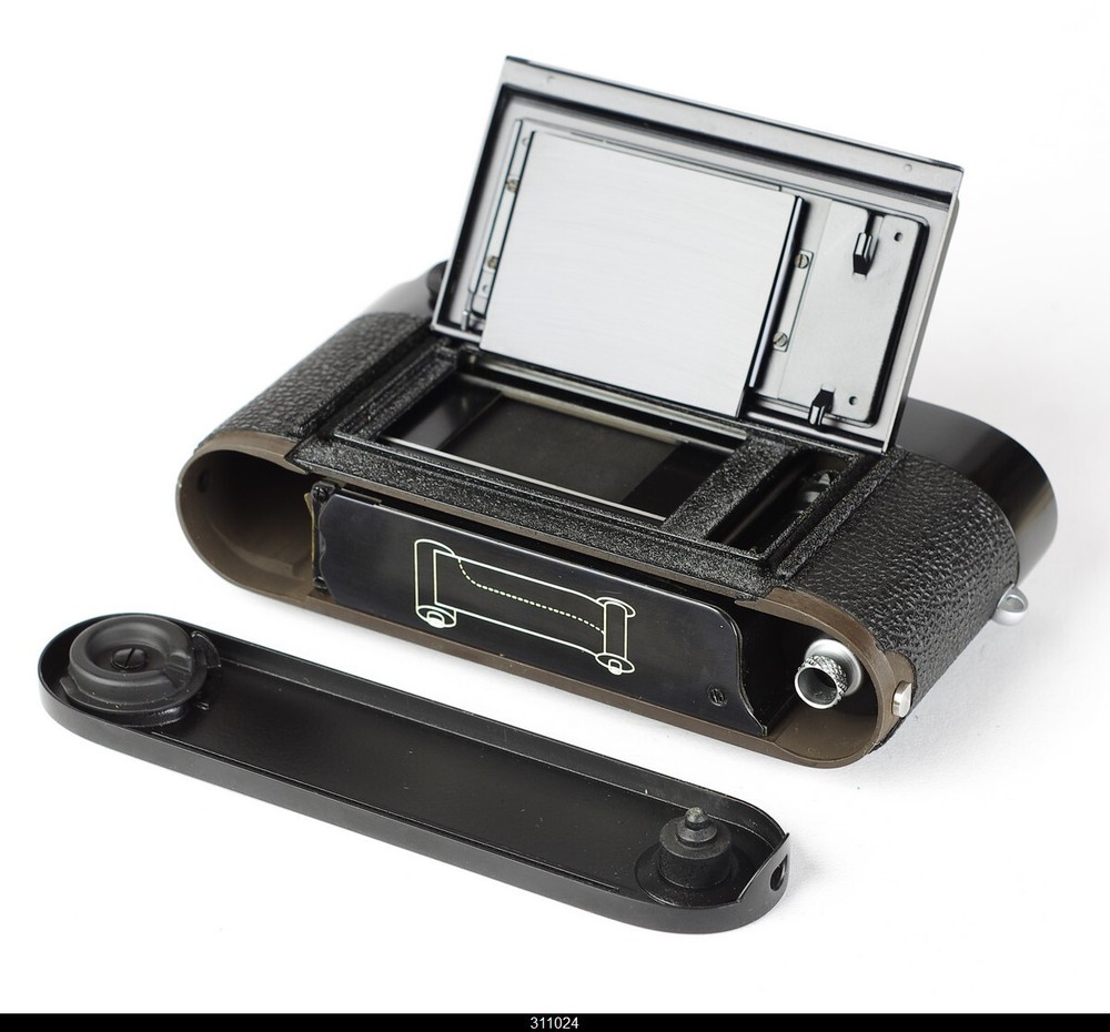 Leica M2 Black Paint Repaint Mint
