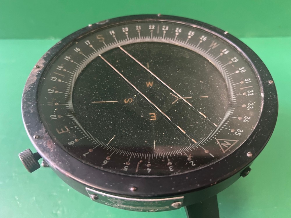 ARMY AIR FORCES B-17 NAVIGATOR’S MASTER COMPASS TYPE D-12