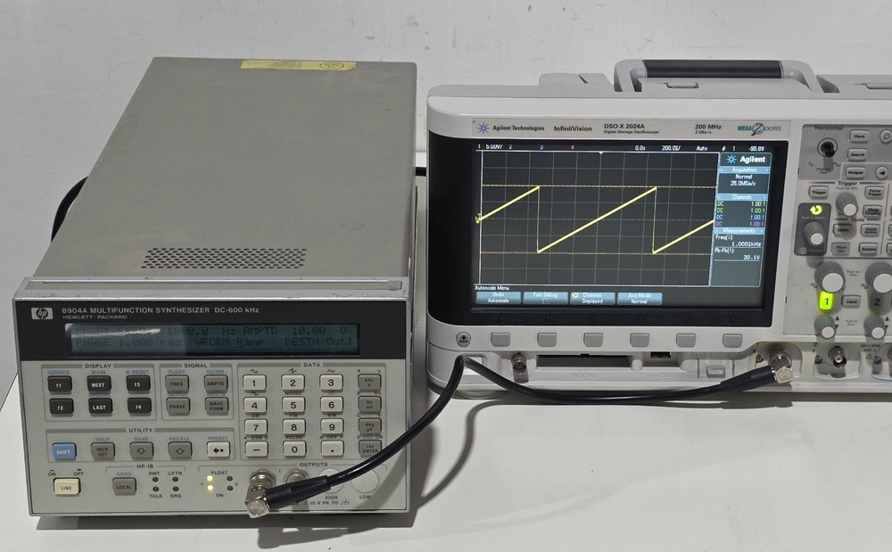 HP 8904A Multifunction Synthesizer DC-600 kHz