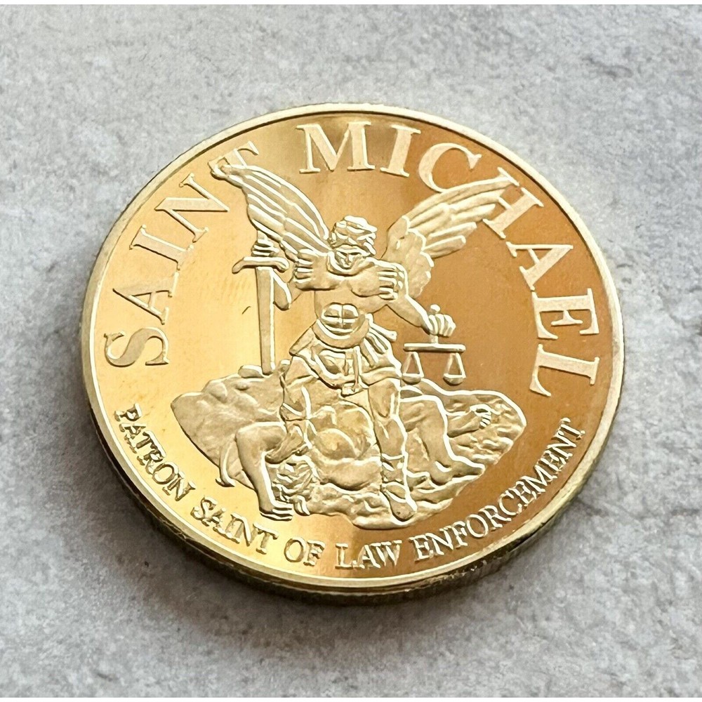 ALASKA STATE TROOPERS Challenge Coin With Display Case