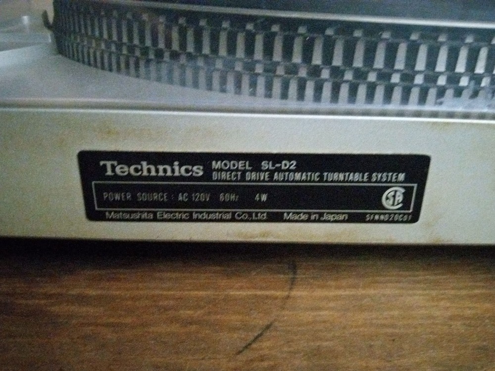 technics sl-d2 direct drive automatic turntable