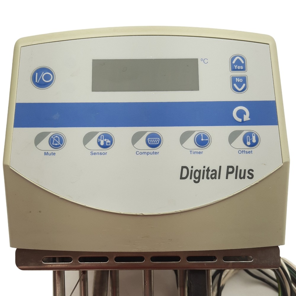 Neslab RTE-7 Digital One Plus Refrigerated/Heated Recirculating Bath 100V