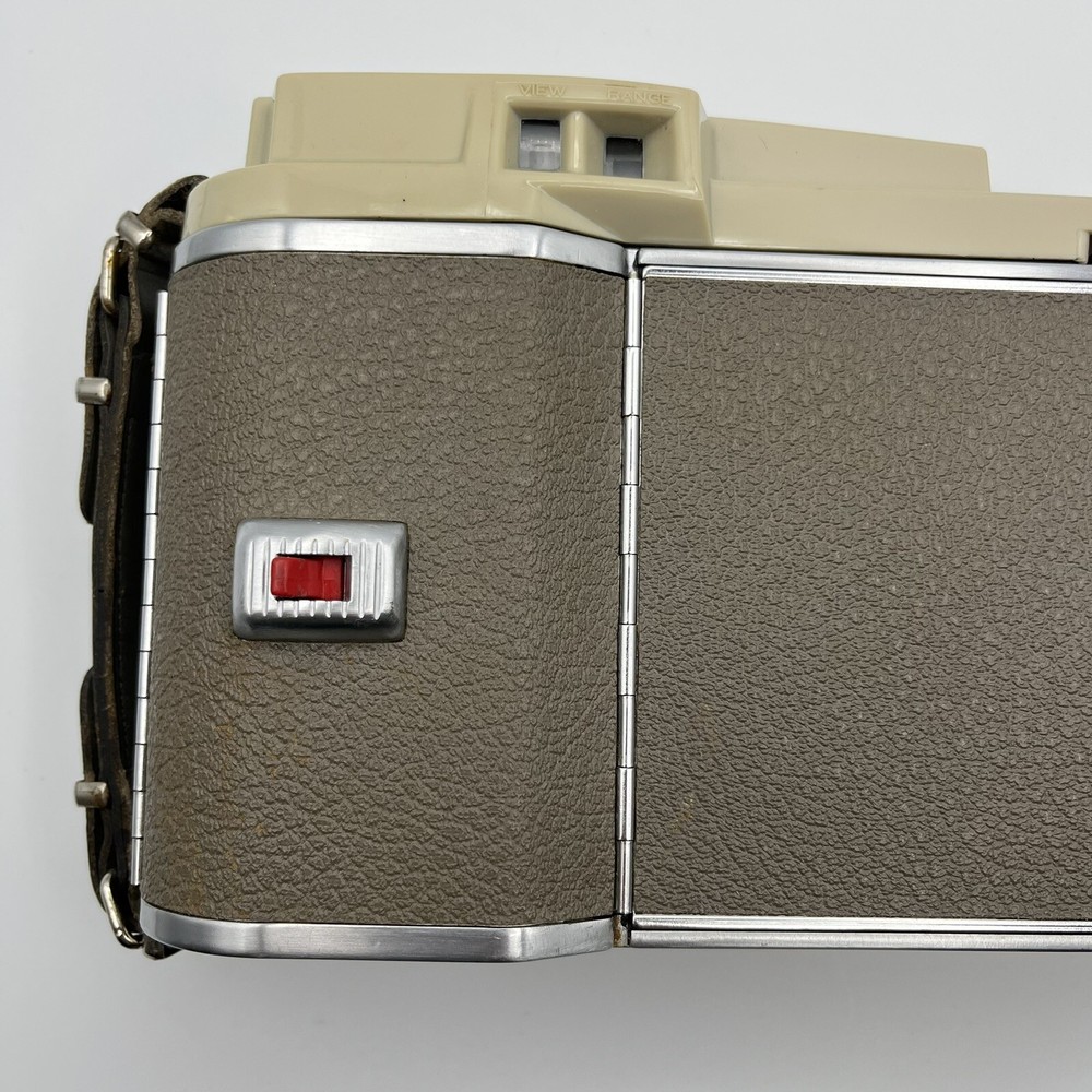 1950's Polaroid Land Camera Model 800 - Untested - NEEDS HINGE REPAIRS