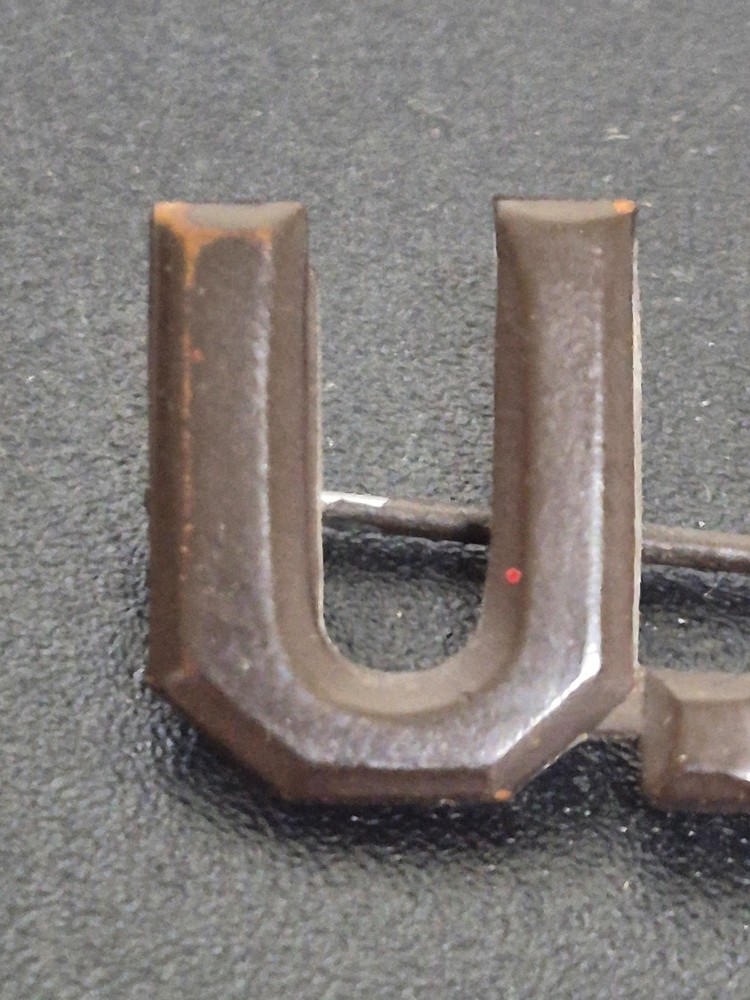 WW1 Era Pin Back U.S. Insignia