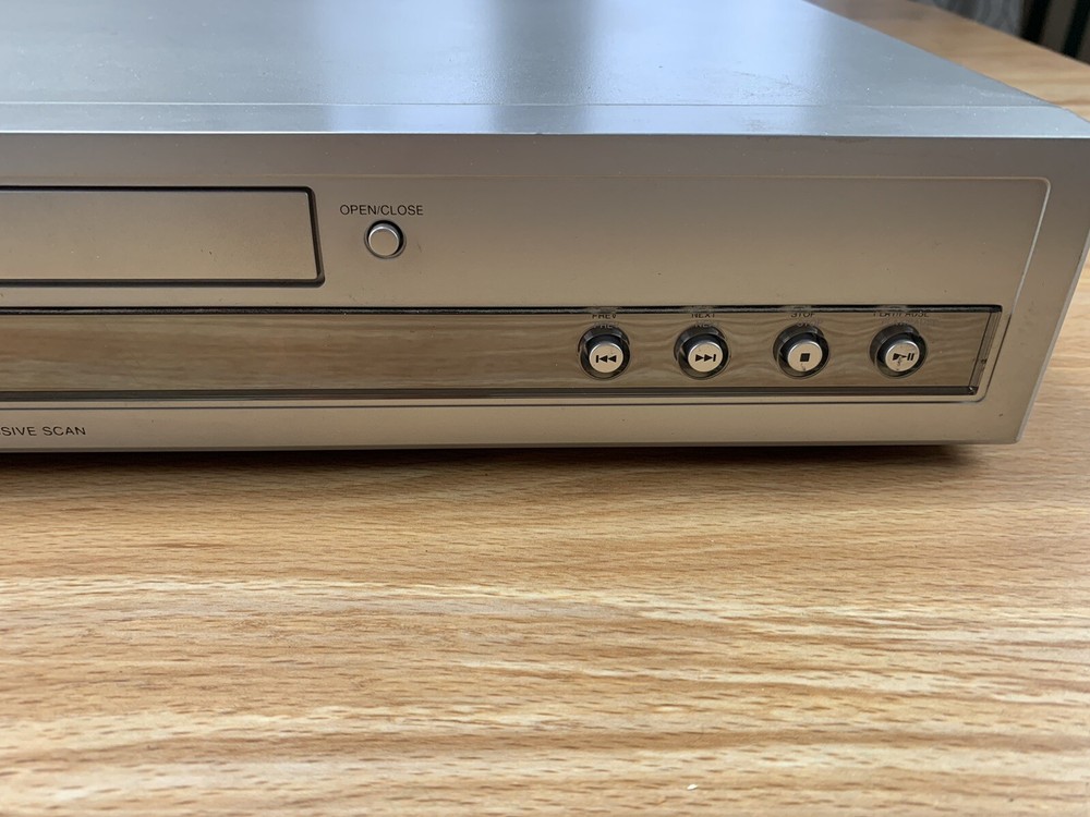Phillips DVD Player Silver DVD724 Remote Included