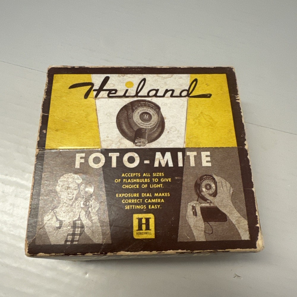 Vintage Heiland Foto-Mite Flash Camera Accessory Untested Original Box
