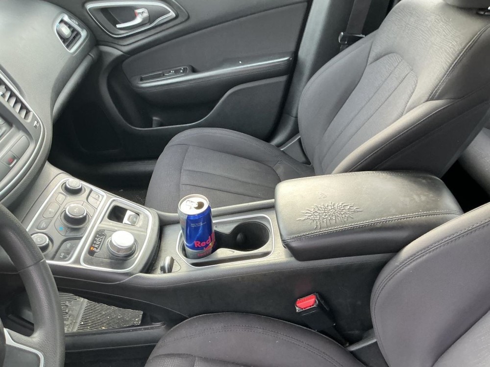 200 2015 Glove Box 4985095