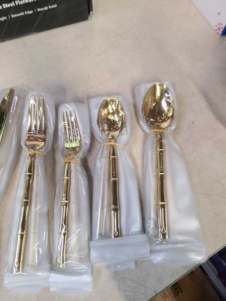 Flatasy Flatware Set Gold Silverware Set with Bamboo Pattern Mirror Polished 20