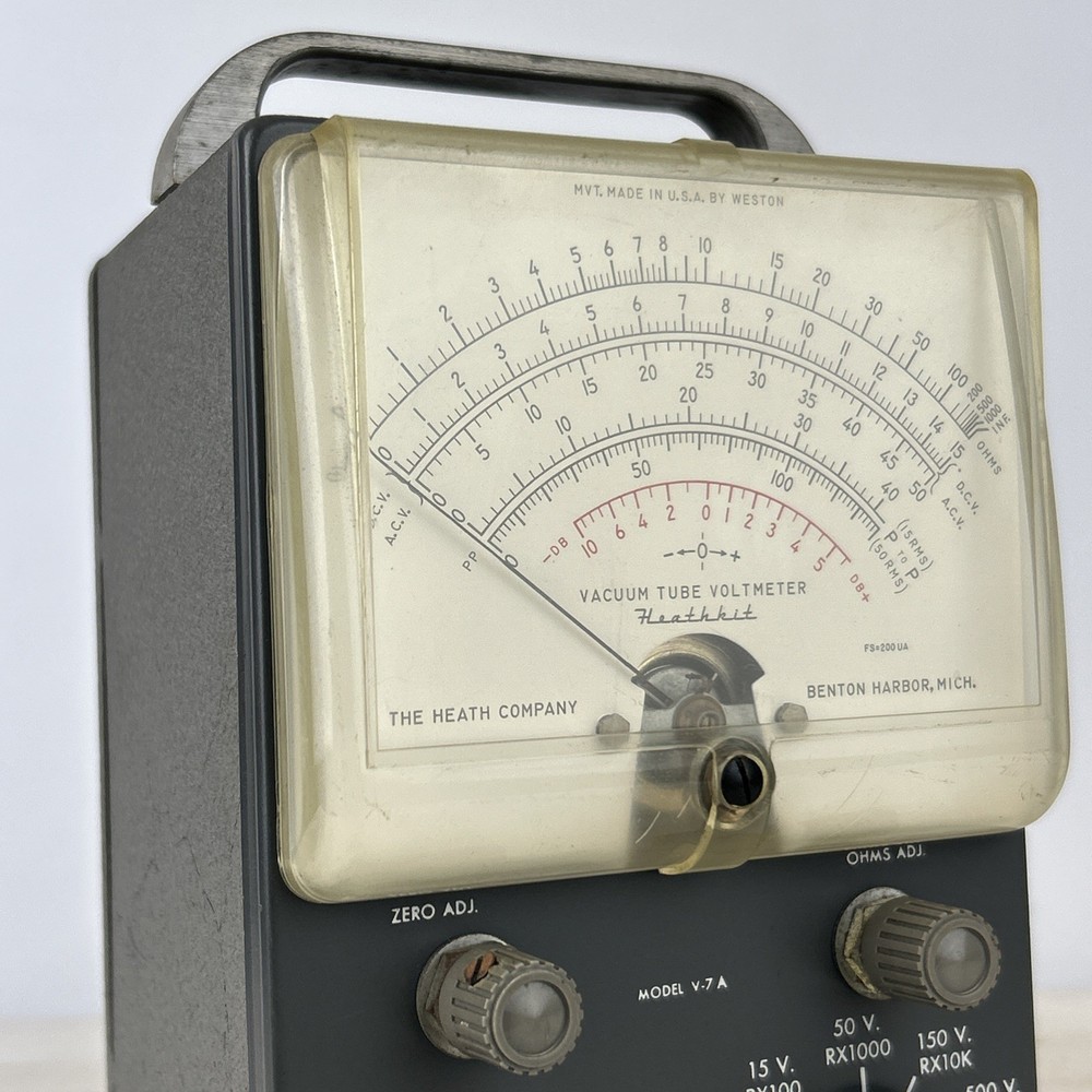 Heathkit V-7A Vacuum Tube Voltmeter Powers On Untested.