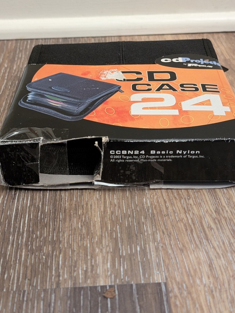 Cd Projects CD Nylon Carrying Case Holds 24 CD's