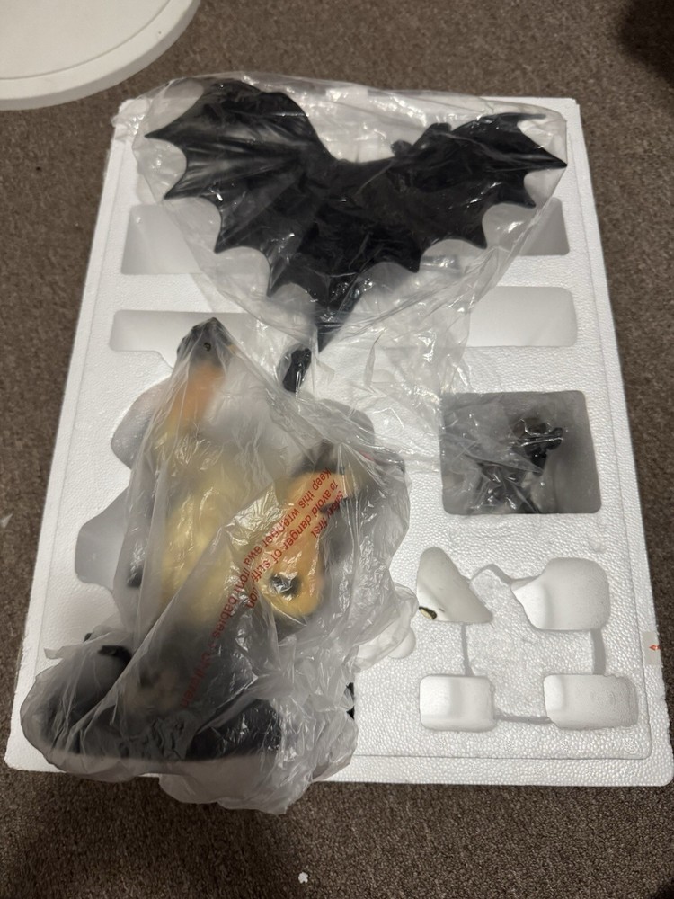 Batman And Killer Croc Second Edition Full Size Statue
