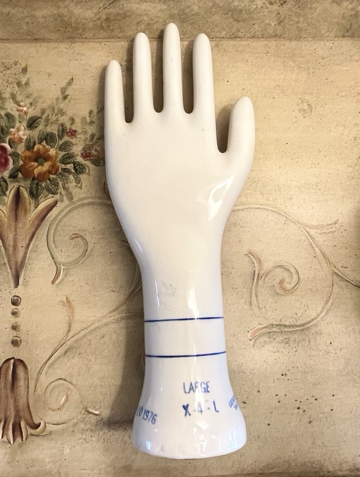 Vtg 1976 GENERAL PORCELAIN Commercial Large Hand Glove Mold Mannequin 14”Display