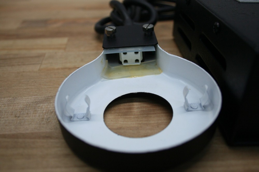 Microscope Illuminator Japan Model 313617 115VAC Missing Lamp