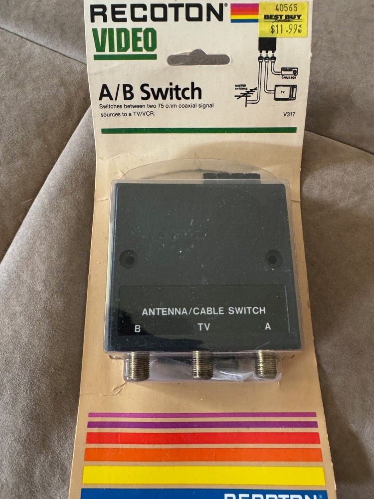Recotron Cable/Antenna A/B Switch