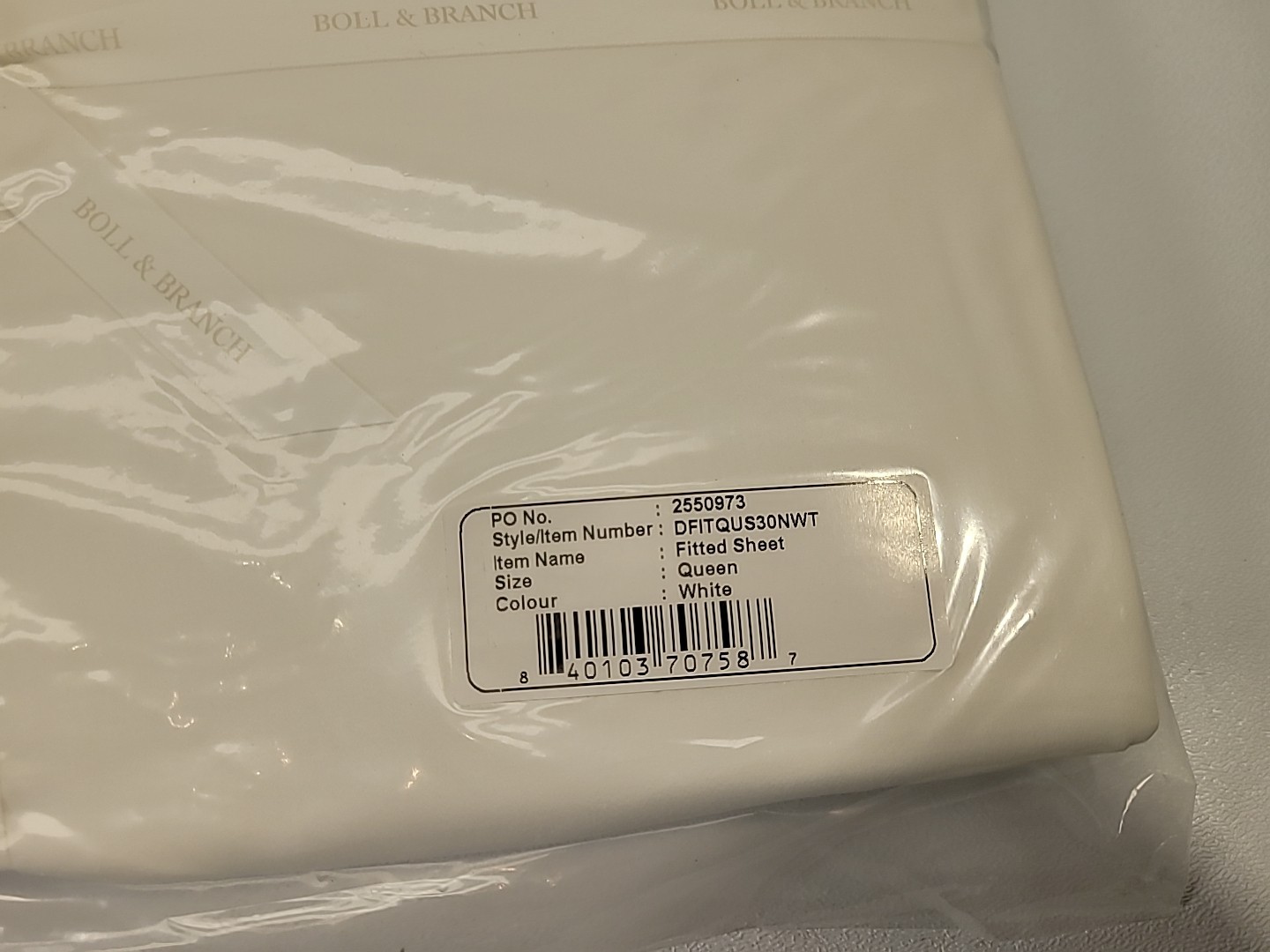 Boll & Branch Signature Hemmed Fitted Bed Sheet Queen White 100% Organic Cotton
