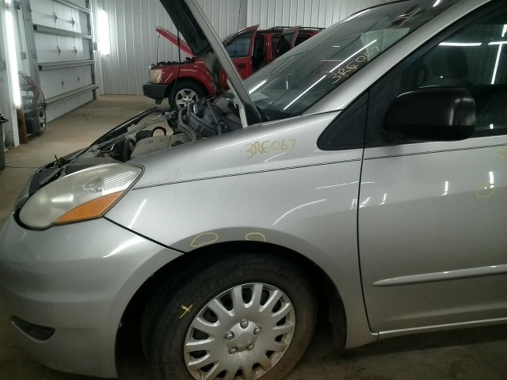 SIENNA 2010 Keys/Latches/Locks 104972369