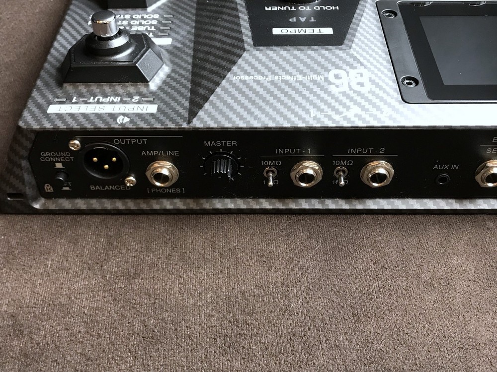 Zoom B6 Bass Guitar Multi-Effects Pedal Processor