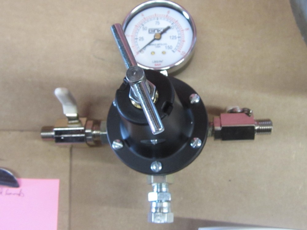 BINKS 83G PRESSURE POT