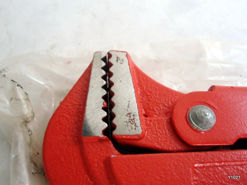 1" Swedish Pattern Pipe Wrench.12in