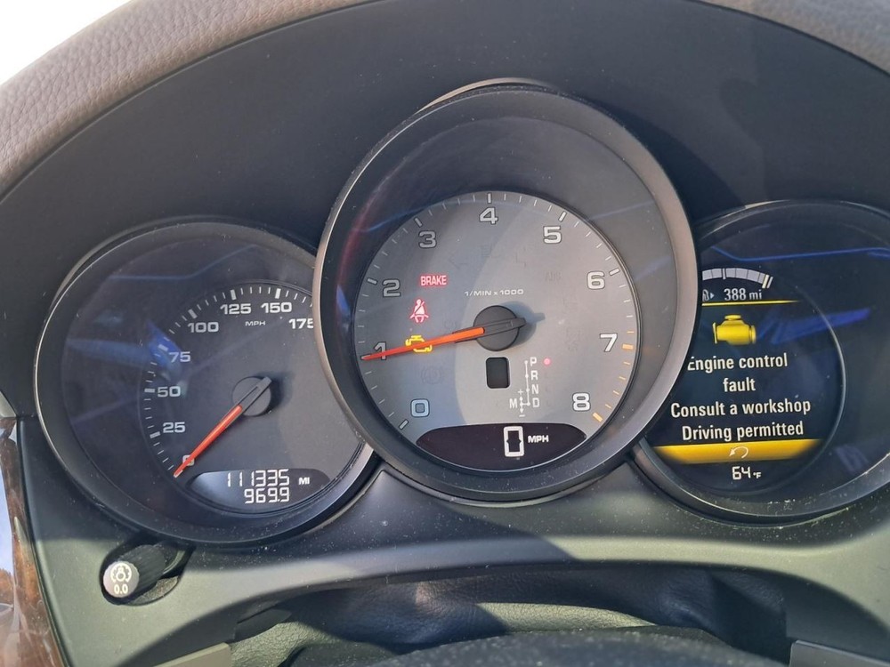 MACAN 2015 Glove Box 4853152