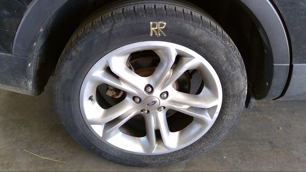 Used Automatic Transmission Shift Lever Assembly fits: 2011 Ford Explorer Grade