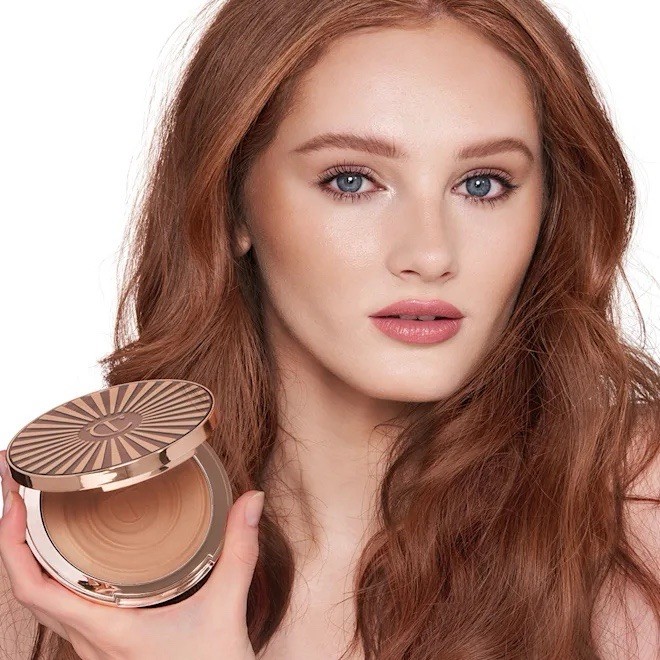 Charlotte Tilbury Bronze Glow Face Bronzer Pressed Powder Compact