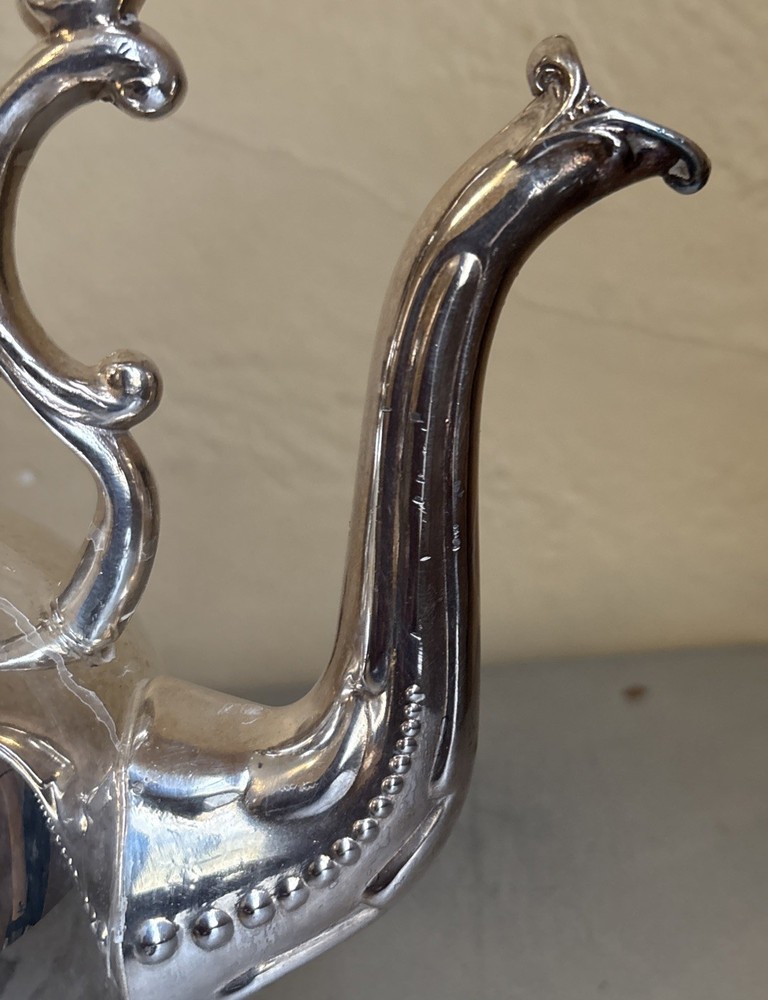 English Silver Manufacturing Co Silver Plate Tilting Tea Pot