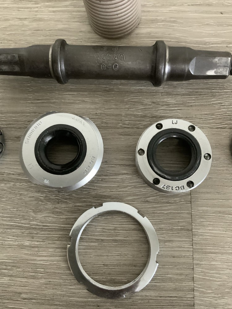 SHIMANO 600 BOTTOM BRACKET BRITISH THREADING 68-116 MM