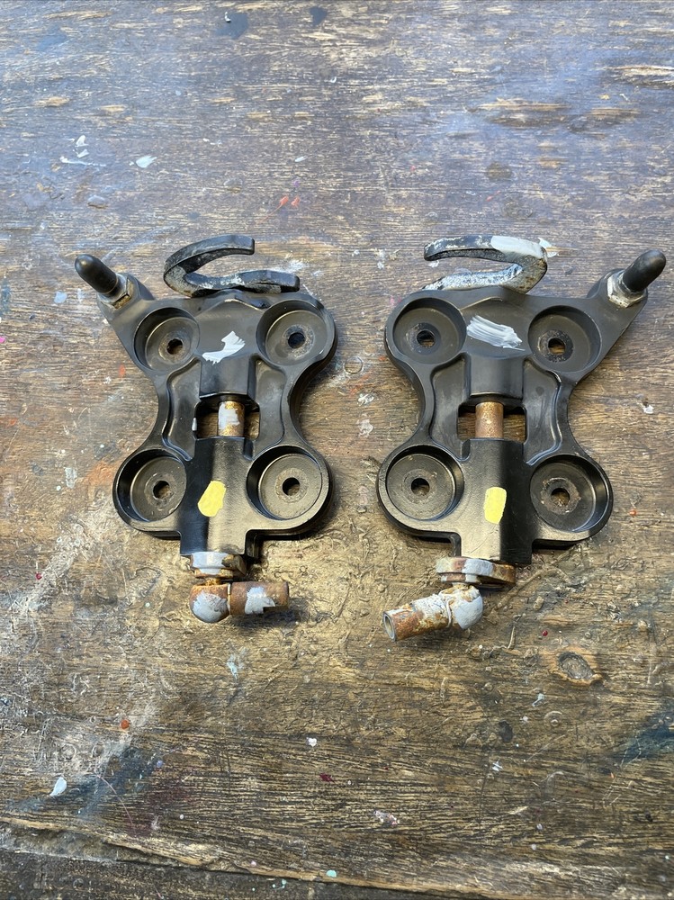 Chrysler Crossfire Convertible Upper Latch Pair Used Front.
