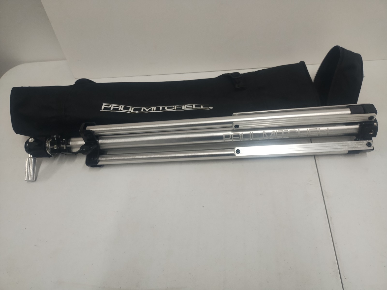 Paul Mitchell School Pro Mannequin Styling Head holder Tripod with Carrying Case