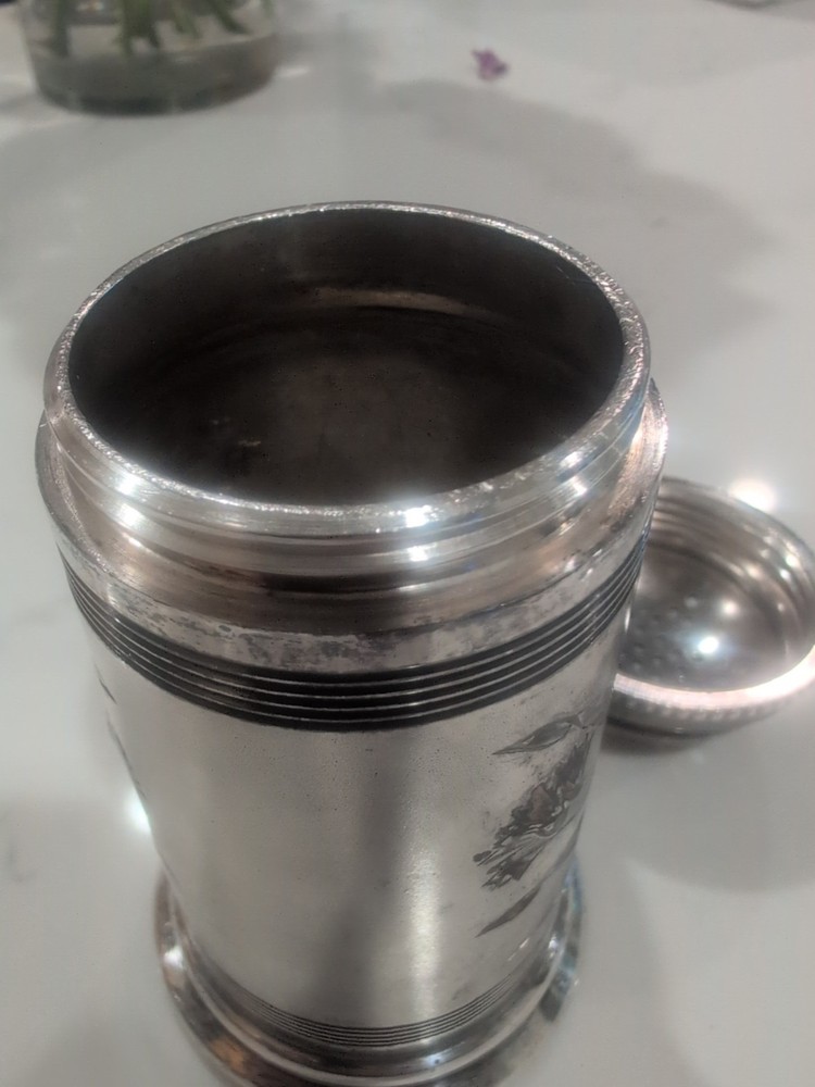 WILCOX SILVERPLATE CO. # 1677 SUGAR SHAKER
