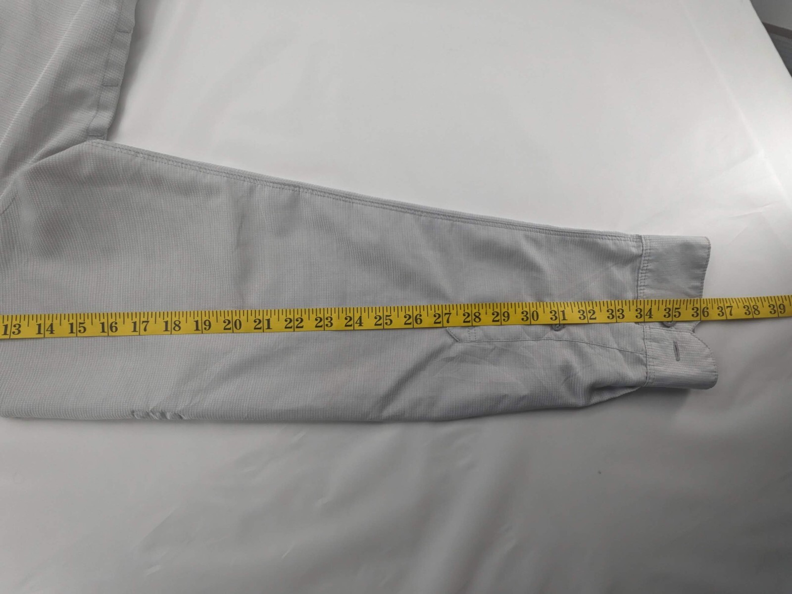 Mountain Hardwear Shirt Mens XL TG Gray Hiking Performance LS Vented