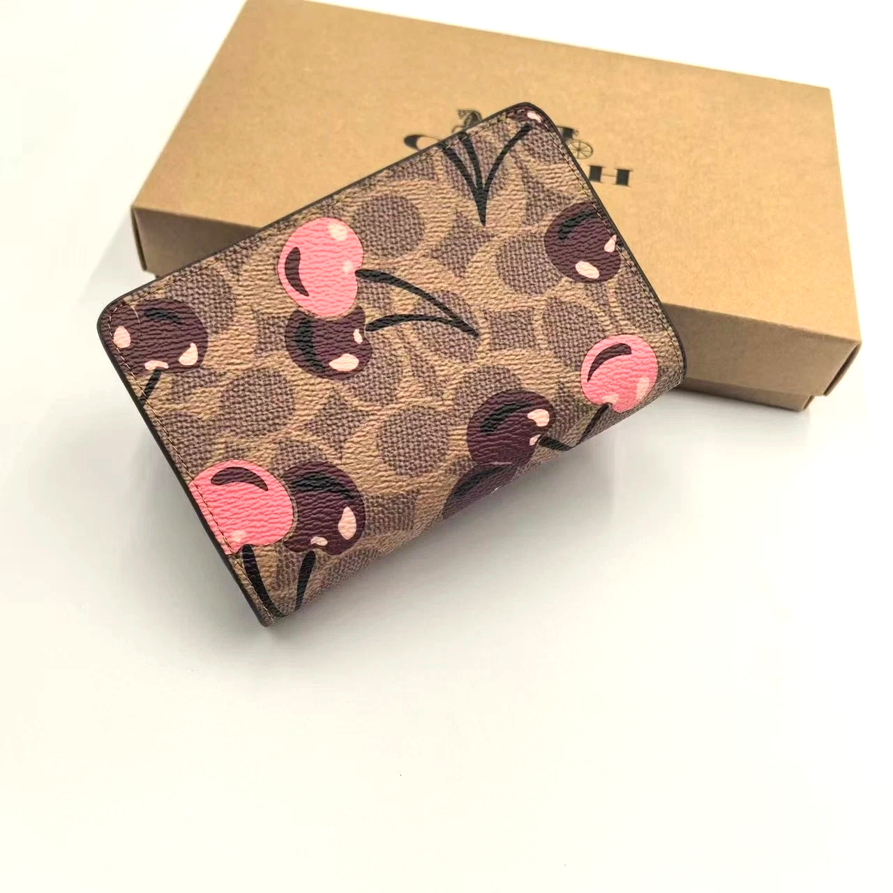 Coach Med Corner Zip Wallet Clutch CZ342 Brown Signature Canvas Cherry Print