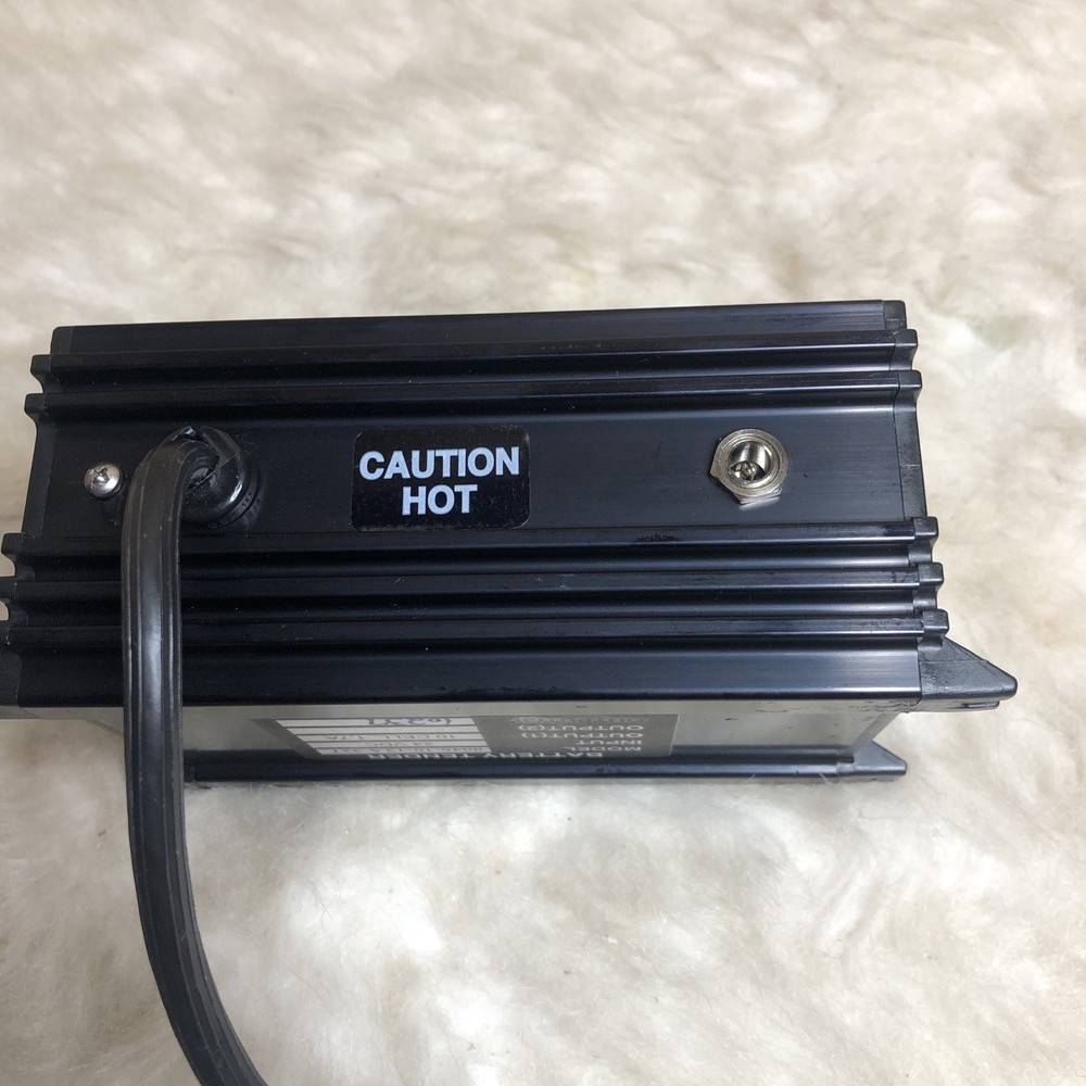 Halcyon Dive Computer Controlled NIMH Charger /Untested