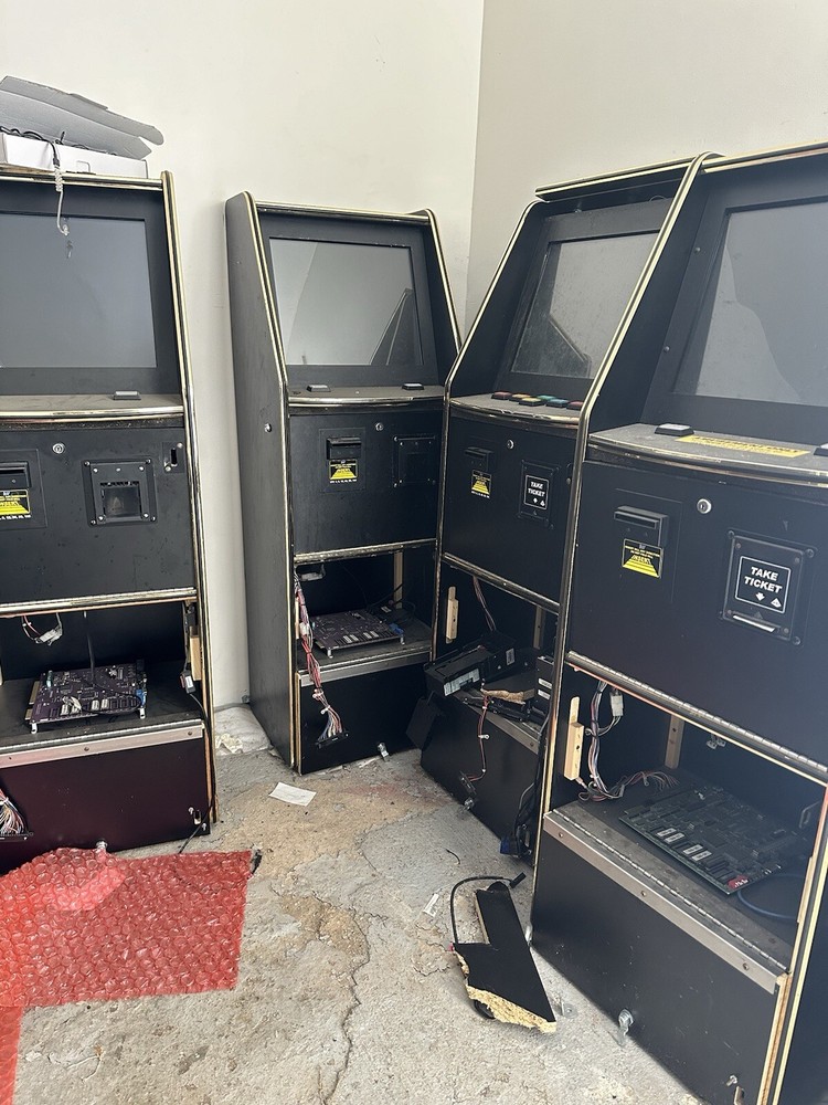 Amusement Cabinets Gambling Machine