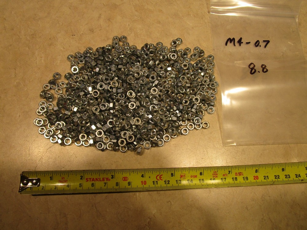 LARGE QUANTITY M4-0.7, HEX NUTS, 8.8 GRADE, G0495