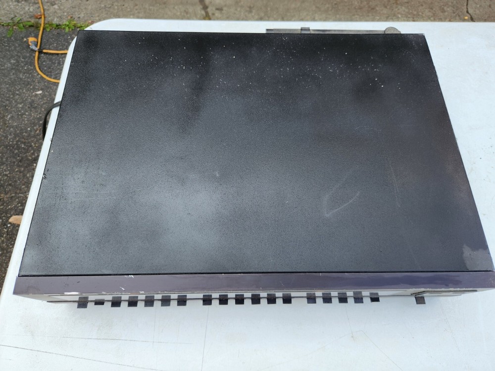 Vintage SAE Two T14 Digital Tuner Powers On