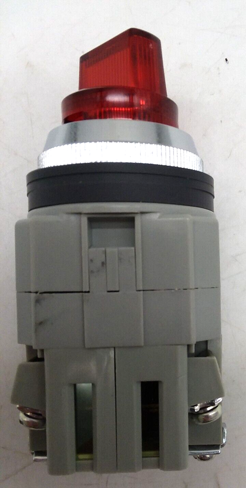 IDEC ASLN22211DNR Illuminated Red Selector Switch