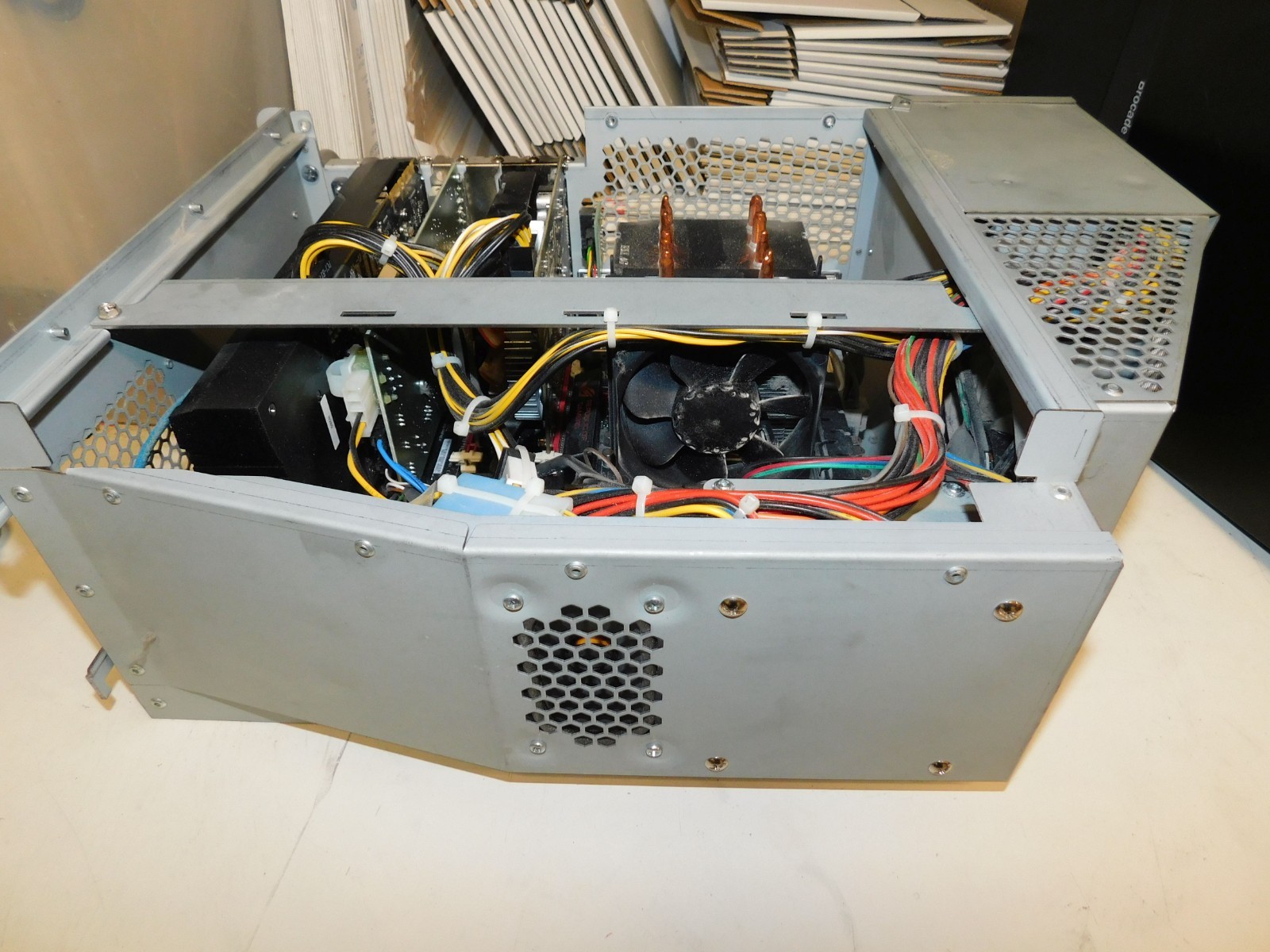 SIRONA CEREC AC OMNICAM 6390329 V2.2.3 DENTISTRY PC CHASSIS HARDWARE-WORKING