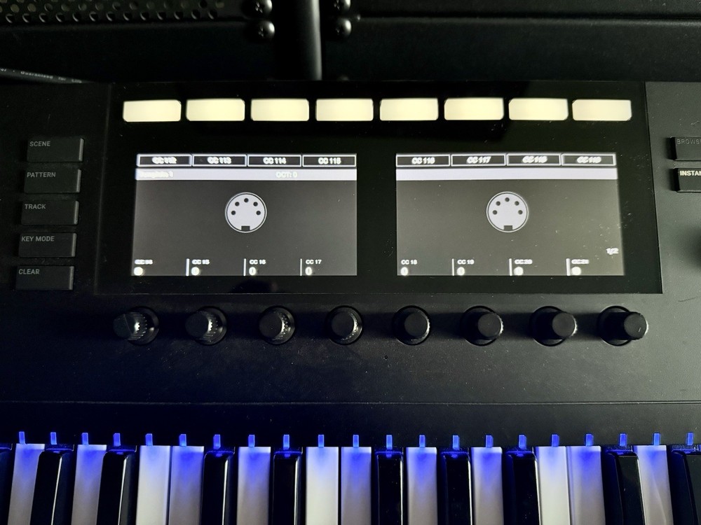 Used Native Instruments Komplete Kontrol S61 MK2 Keyboard