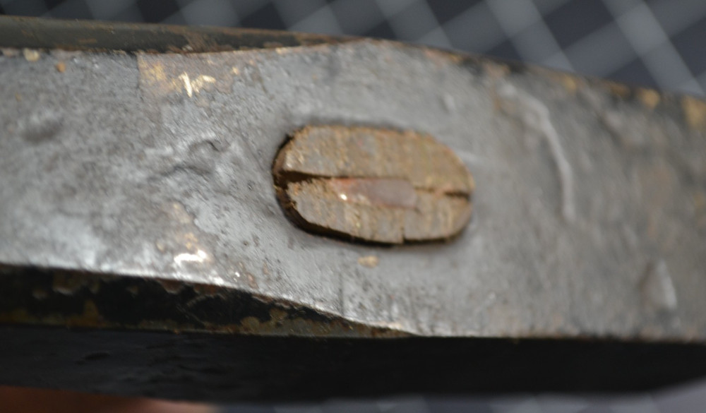 BLACKSMITH SET HAMMER - 1 1/2" SQUARE HEAD - ORIGINAL HANDLE - VERY LITTLE USE