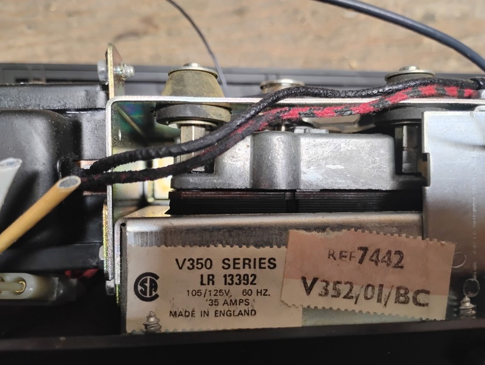 Vintage V350 Series LR 13392 4 Channel Matrix Decoder MAKE OFFER!