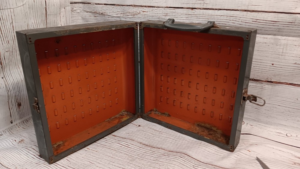 Vintage Metal Dunlap Tool Box Chest Case