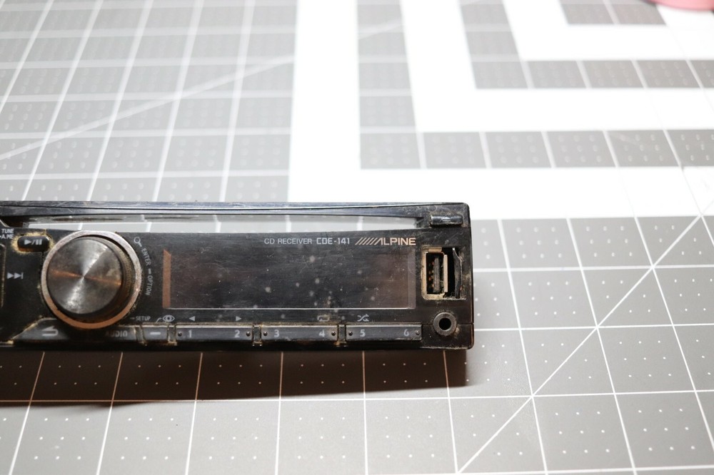 ALPINE CDE-141 FACEPLATE