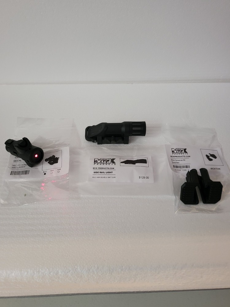 MCK FLASHLIGHT TARGET PACK SIDE MOUNT FLASHLIGHT+ LASER +THUMB REST