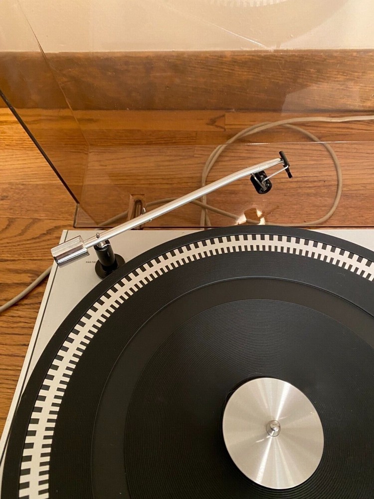 Philips 212 Electronic Turntable – Original Philips Cartridge and Record Sweeper