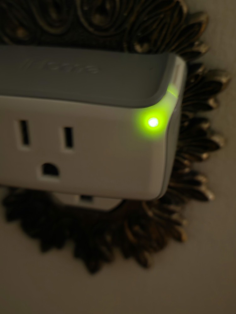 iHome Control iSP5 Smart Plug Wireless WiFi *Make Appliance Smart*