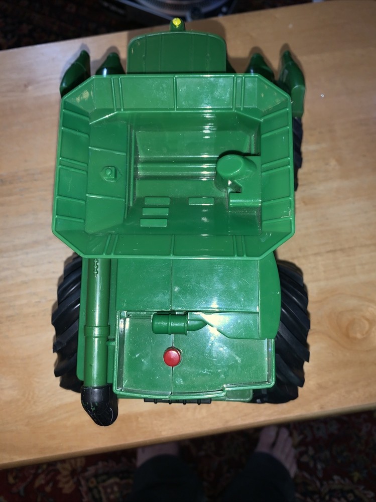John Deere Toy Combine