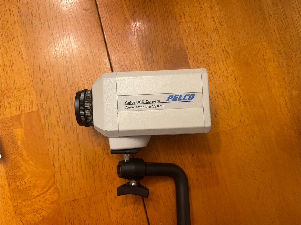 Pelco CCQ1400A Color CCD Camera Used 12v Tested Working
