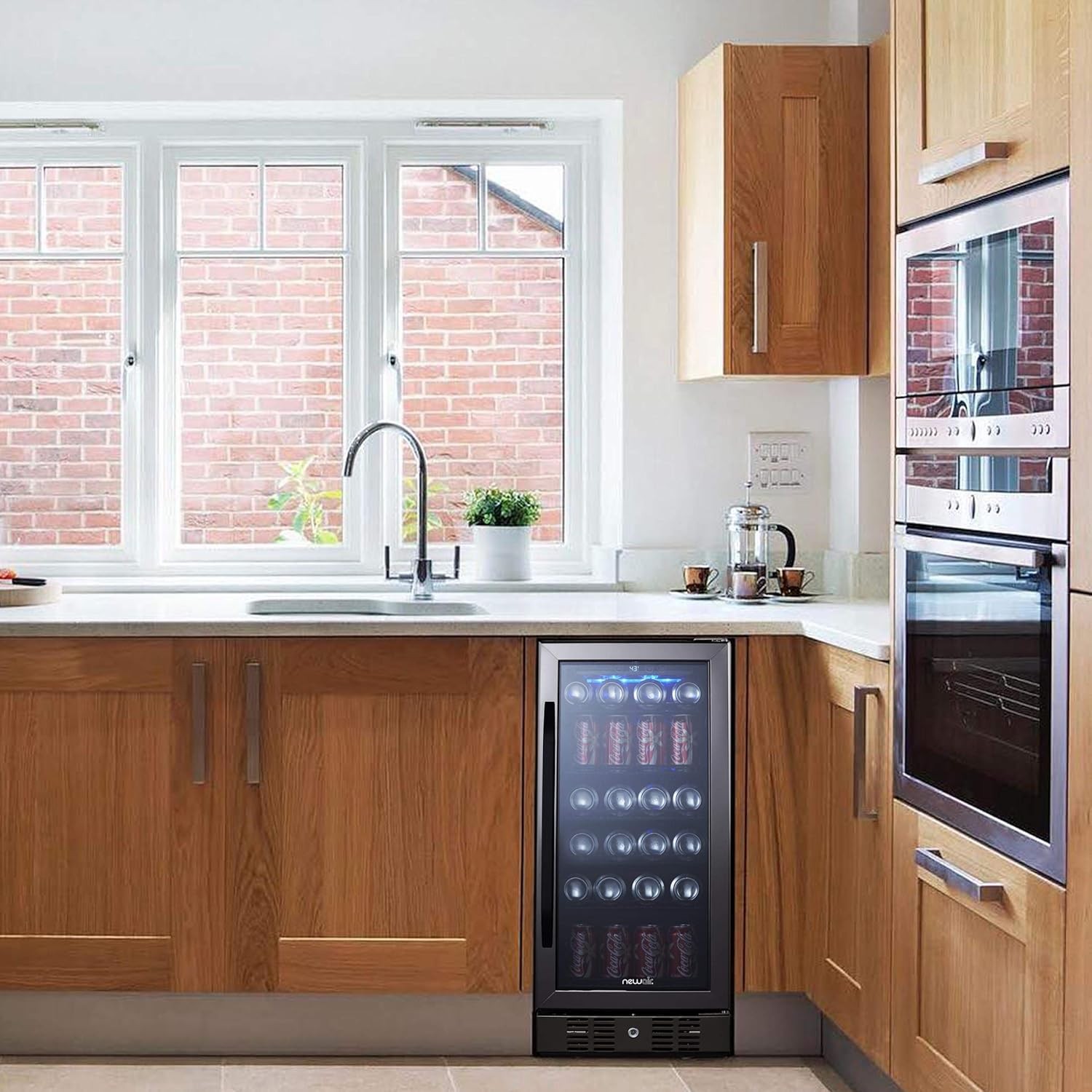 Newair NBC096BS00-RB 15" Built-in Beverage Fridge,96 Cans-Certified Refurbished